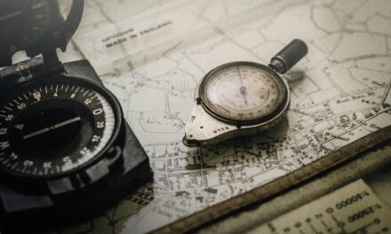 Friendship and Business: A Delicate Balance